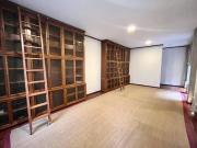 Impecable casa duplex en venta estilo Neoclasico más un...