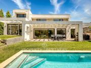 Impecable casa Mediterránea Loma de la Cruz– Condominio...