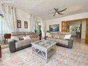 IMPECABLE CHALET CON PISCINA