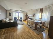 IMPECABLE CHALET PAREADO EN EL CAMPO DE GOLF DE VILLAMAYOR