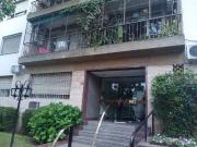 Impecable departamento con jardín, muy buena ubicación,...