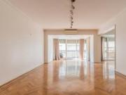 Impecable departamento en Retiro de 270m2. 2 cocheras. 4...