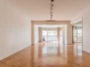 Impecable departamento en Retiro de 270m2. 2 cocheras. 4...