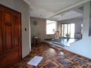 Impecable inmueble de calidad, 5 habitaciones, Parana