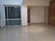 IMPECABLE, LISTO PARA HABITAR CON INMEJORABLE UBICACIÓN