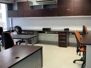 IMPECABLE OFICNA IMPLEMENTADA ABARCA TODO UN PISO EN...