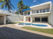 IMPECABLE, PRIVADA, UBICADA RESIDENCIA EN COSTA AZUL