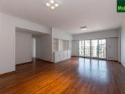 Impecable Semipiso 4 Ambientes con Dependencia y Cochera