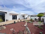 Impecable villa independiente de 4 dormitorios en Yaiza...