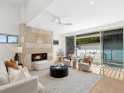 Impeccable first floor apartment in exclusive...