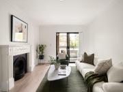 Impeccable modern apartment in superbly handy location