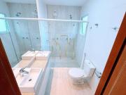 Imperdível casa em condomínio de luxo com 4 suítes na...