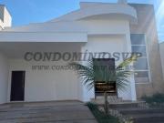 Imperdível oportunidade! Casa em condomínio à venda em...