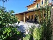 Imperdível! Sobrado Mobiliado, 3 Suítes, Amplo Quintal,...