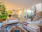 Excelente triplex para venda em Santa Cecília com 5...