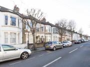 Imperial Wharf 1, United_kingdom Room 5