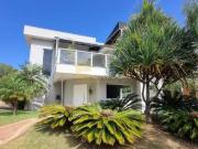 IMPONENTE CASA EM ÓTIMA LOCALIZAÇÃO A VENDA NO...