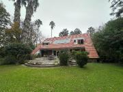 Imponente casa en Roldan