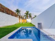 IMPONENTE CASA MODERNA, DOBLE ALTURA, ROOF GARDEN,...