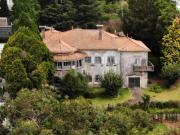 IMPONENTE CASA SENHORIAL CONSTRUIDO EM TERRENO COM...
