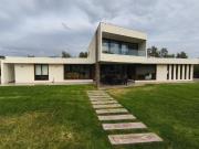 Imponente casa solida recepcion final 7d 6b piscina...
