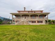 Imponente Moradia com 8 quartos, construída em pedra,...