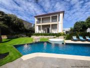 Imponente Moradia T7 em Macieira de Rates Barcelos