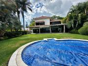 Imponente Propiedad de lujo, sustentable, con enorme...