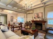 Imponente Residência com 4 Dormitórios, Piscina Aquecida...