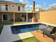 Imponente residência de 3 quartos com suíte e 4 vagas de...