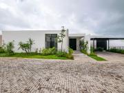 Imponente y hermosa residencia en cielo vista, una de...