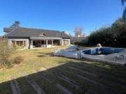 importante casa a la venta 3 dormitorios, Argüello