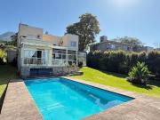 Importante casa de categoría de 4 dormitorios en VENTA...