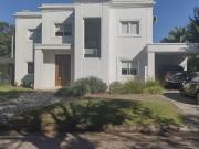 IMPORTANTE CASA EN COUNTRY GOLF NUEVO !