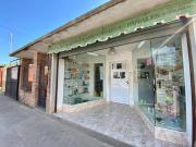 Importante propiedad de 3 dormitorios con local y garaje