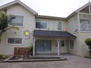 Importante propiedad de 445 mts. con Piscina y lote con...