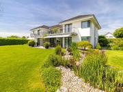 Imposante Luxus Landhausvilla mit traumhafter Aussicht...
