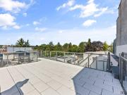 Imposante und sehr helle Dachgeschosswohnung mit 2...