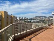 Impresionante ático de 308 m2 a primera línea con vistas...
