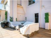 Impresionante casa con gran jardín y vistas a Barcelona...