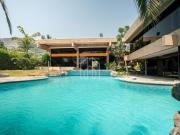 Impresionante Casa en la Entrada de Casuarinas