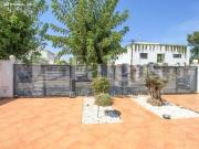 Impresionante casa renovada con piscina y amarre