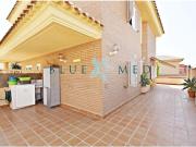 IMPRESIONANTE CHALET CON VISTAS AL MAR Y PISCINA EN BOLNUEVO