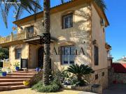 IMPRESIONANTE CHALET DE 300M2 + TALLER DE MÉCANICA JUNTO...