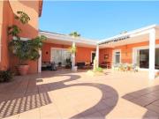 Impresionante Villa con Parcela Amplia y Oportunidad de...