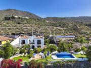 Impresionante villa con piscina climatizada, amplia...