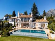 Impresionante Villa con Vistas a la Montaña y al Mar en...