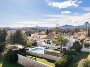 Impresionante villa en primera línea de golf en Mijas