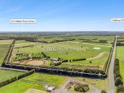Impressive Surf Coast Hinterland Holding