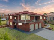 Impressively Easy Care Living and Incredible District Views